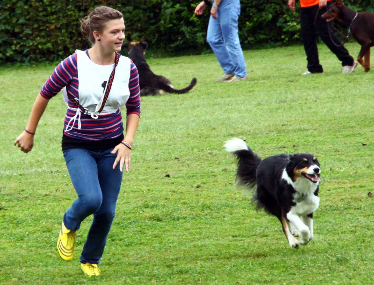 sinja-mit-kyra-beim-slalom-4